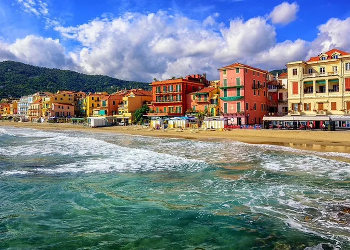 Апартаменты Goccia Di Mare 50m From The Sea - Happy Алассио